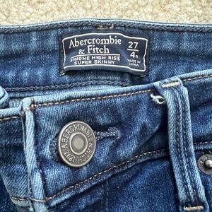 Abercombie Jeans